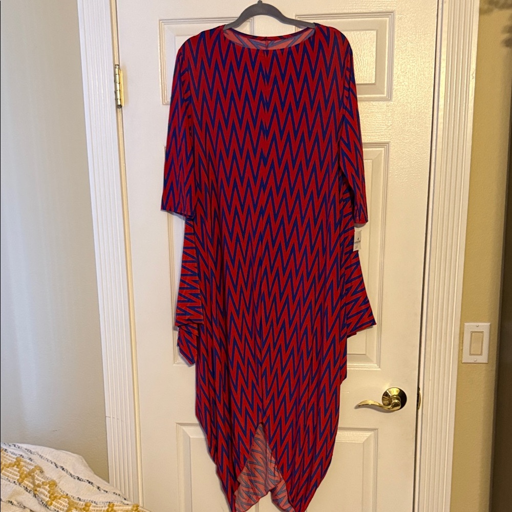 Stylish Red and Blue Zigzag Dress